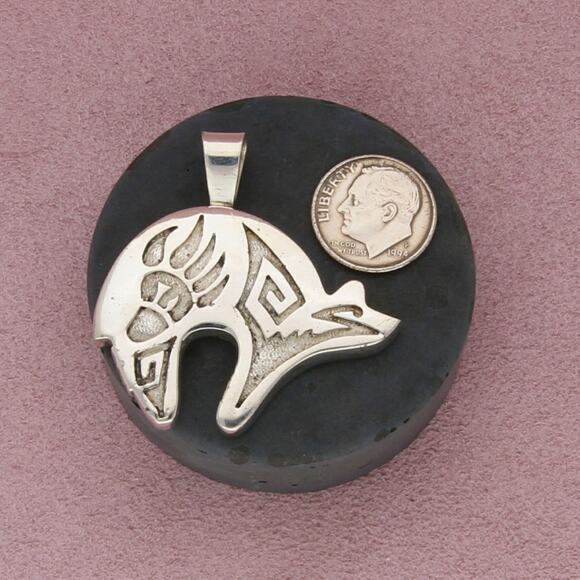 navajo sterling silver vintage two-sided malachite inlay bear pendant - Picture 2 of 3
